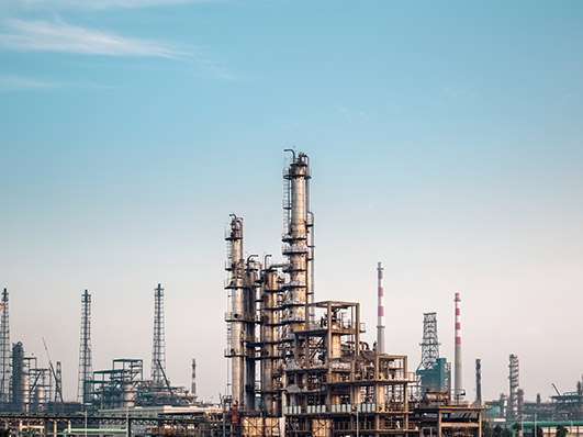 Uso y Beneficios de las UPS en la Industria Química