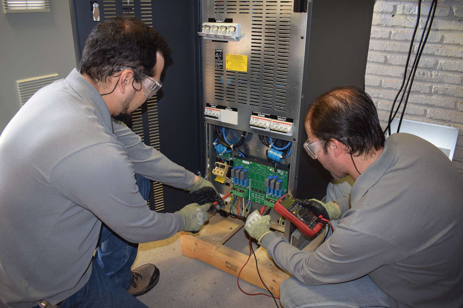 Servicio de contrato de mantenimiento para UPS como apoyo para las empresas chilenas